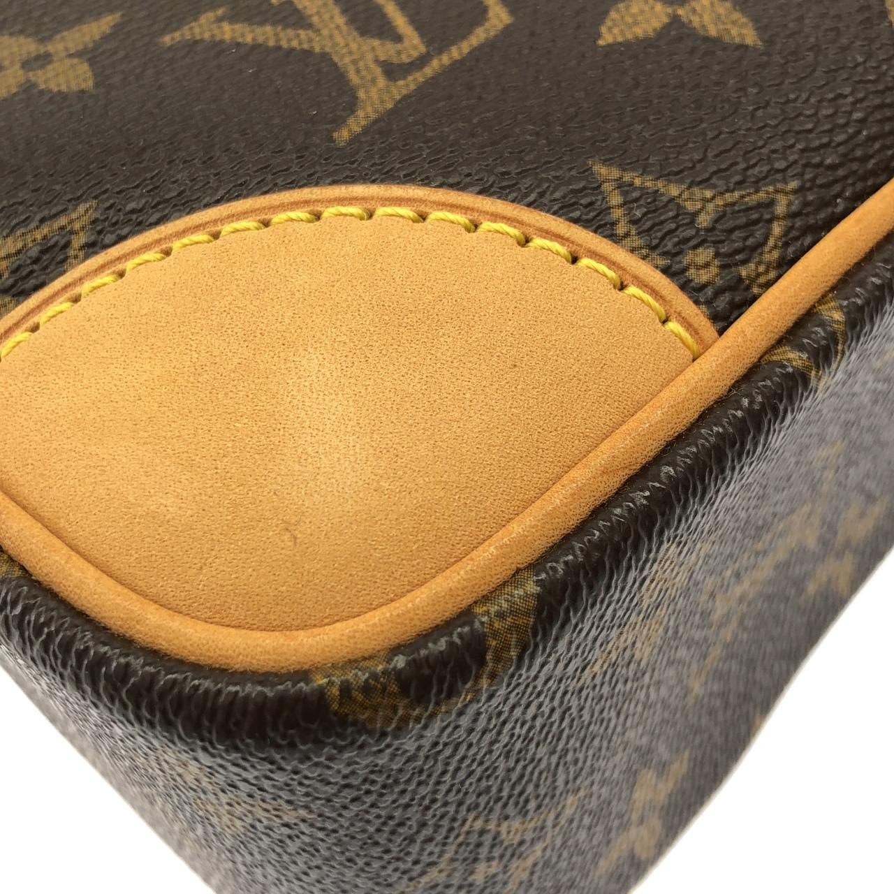 Louis Vuitton Vintage Monogram Trocadero 27 cm Shoulder Bag — view 5