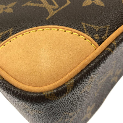 Louis Vuitton Vintage Monogram Trocadero 27 cm Shoulder Bag — view 5