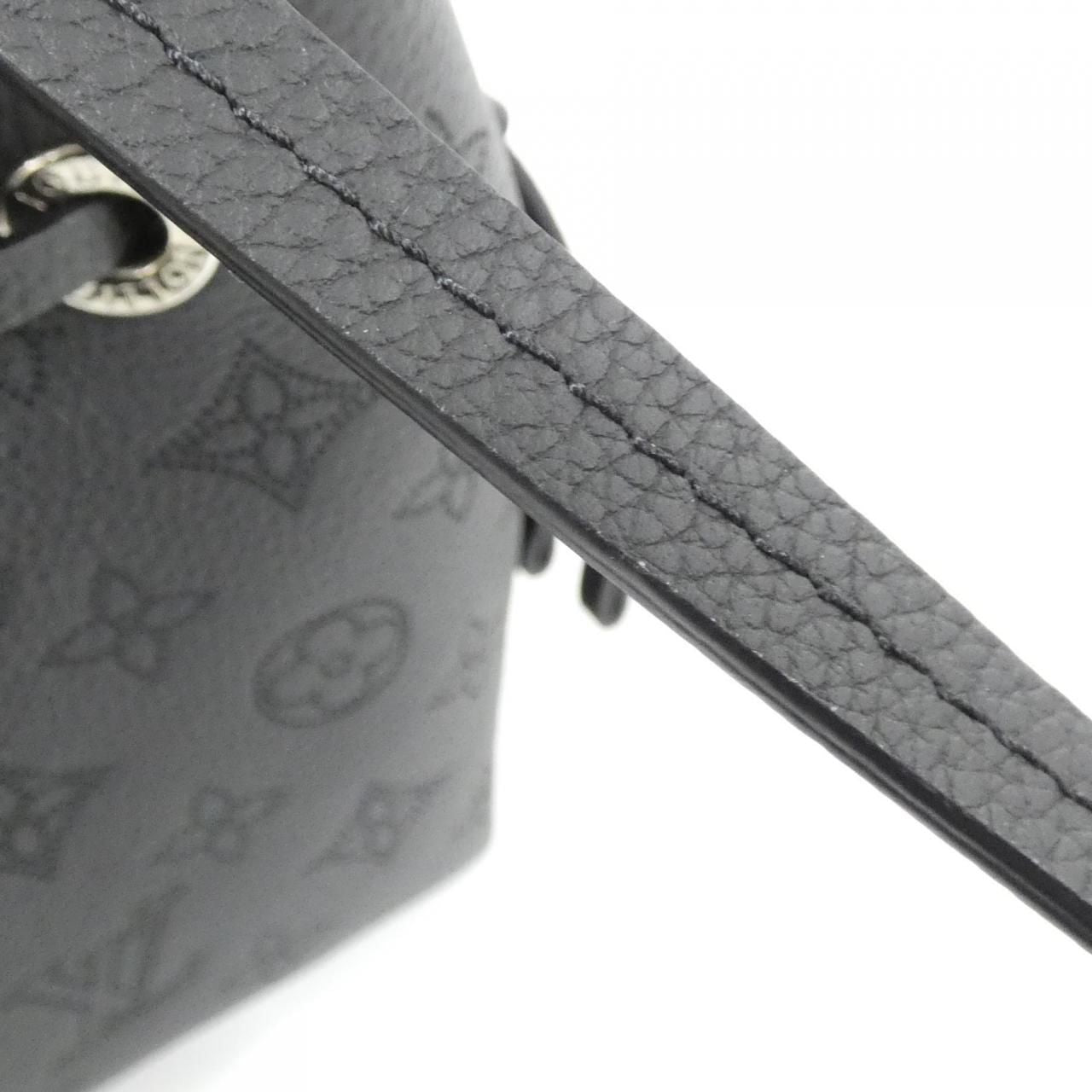 Louis Vuitton Mahina Bella Shoulder Bag — view 4
