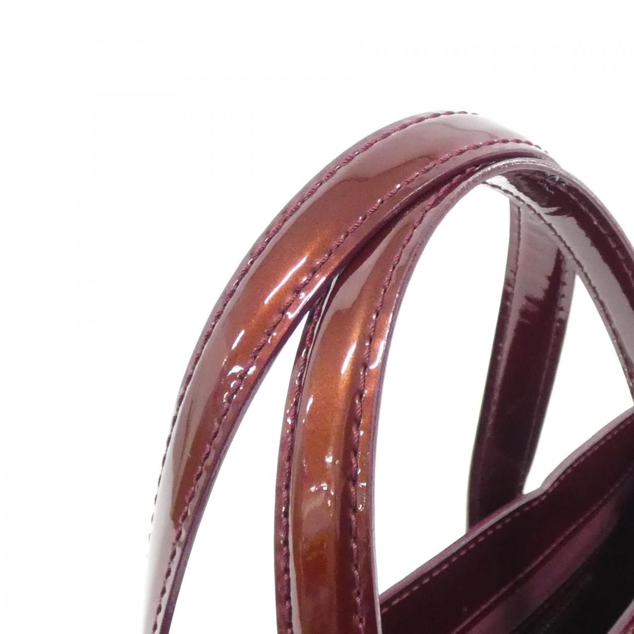 Louis Vuitton Vernis Wilshire PM Bag — view 7