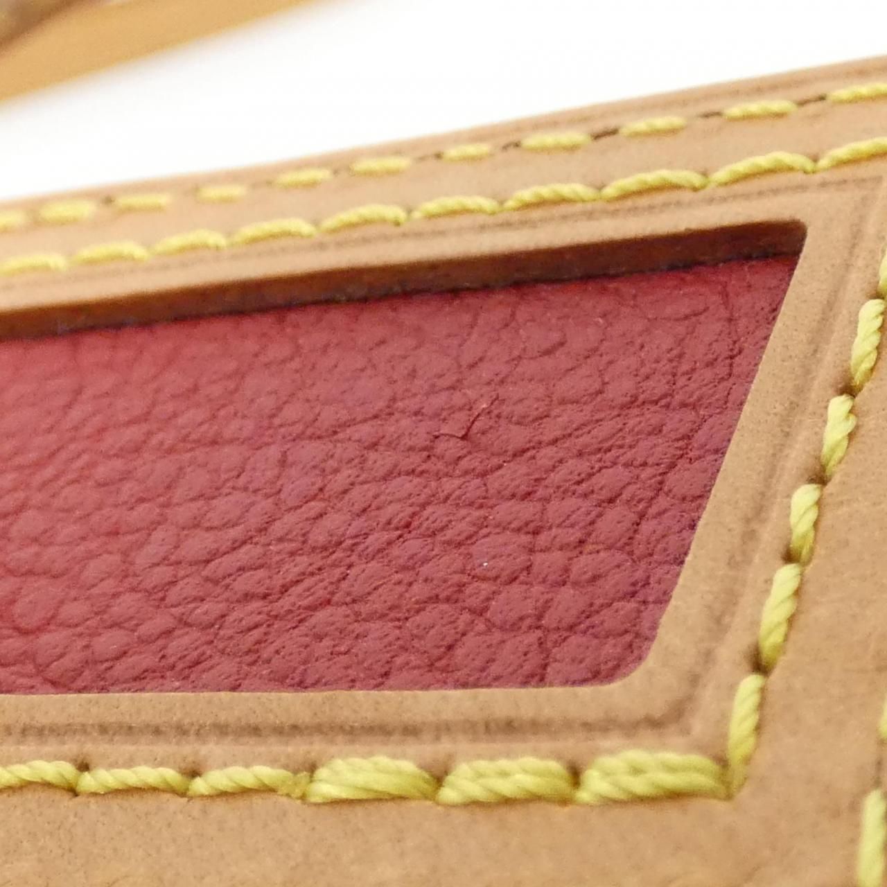 Louis Vuitton Monogram Tote BB — view 6