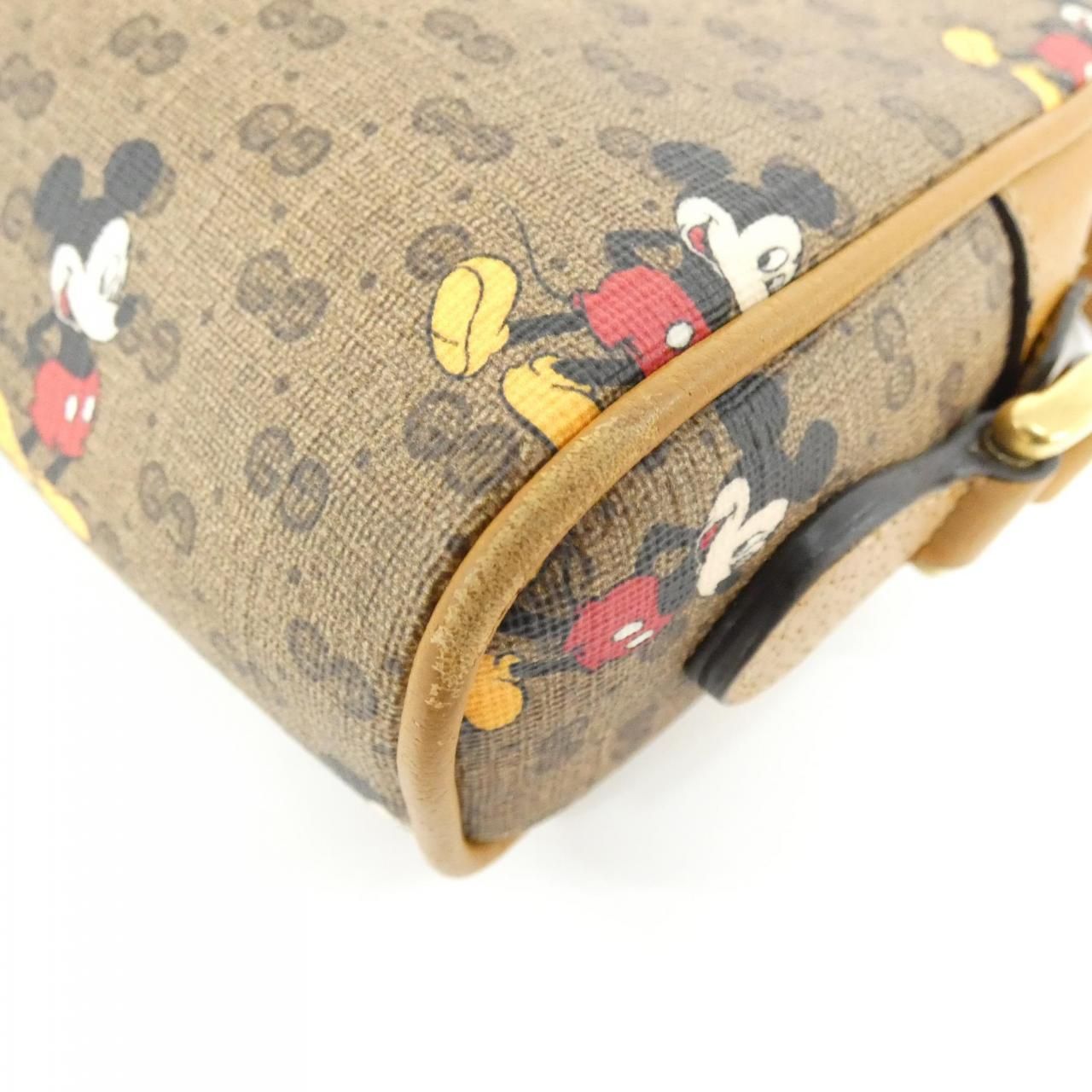 Gucci Hwubm Shoulder Bag — view 3