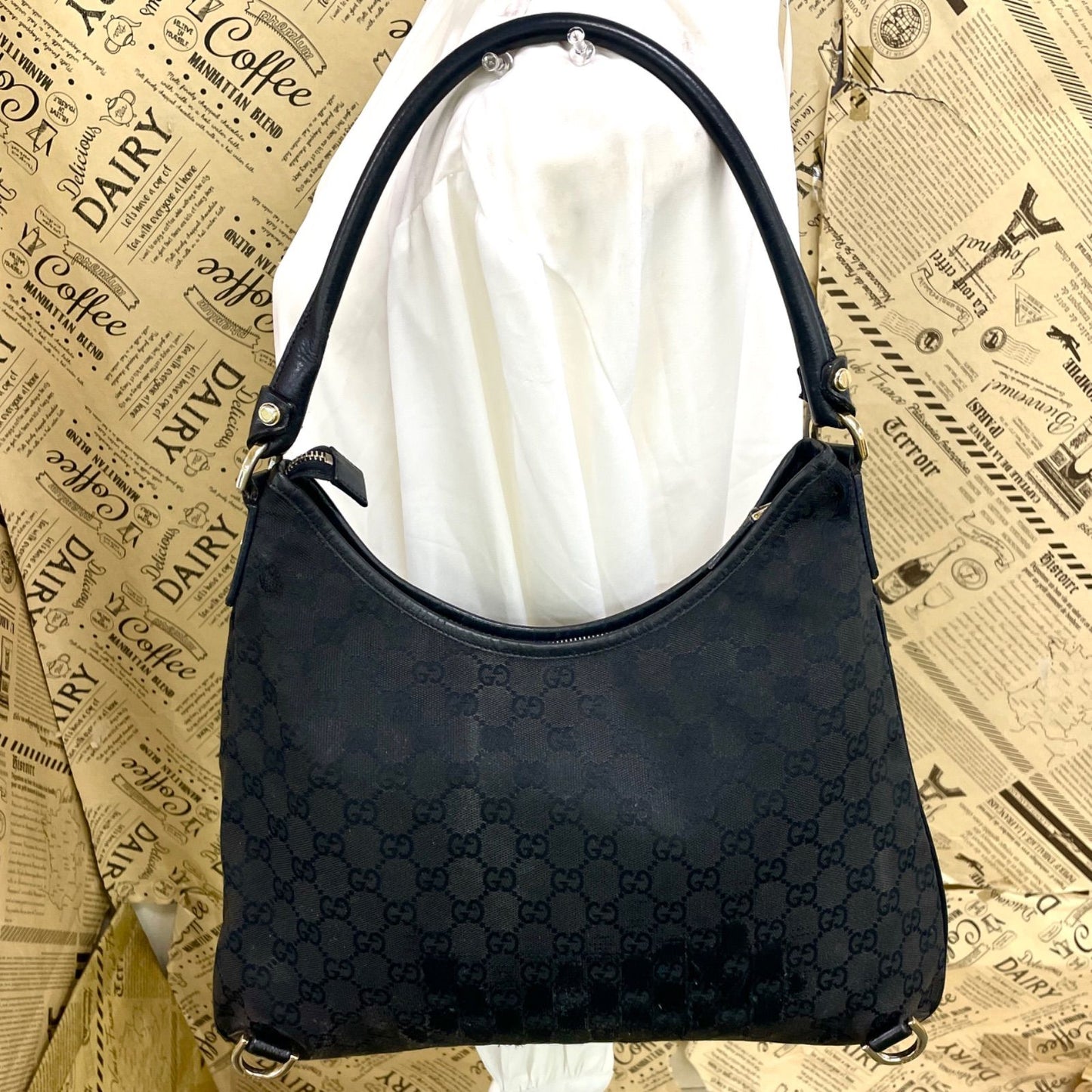 Gucci Abbey Shoulder Bag GG Canvas Black — view 2