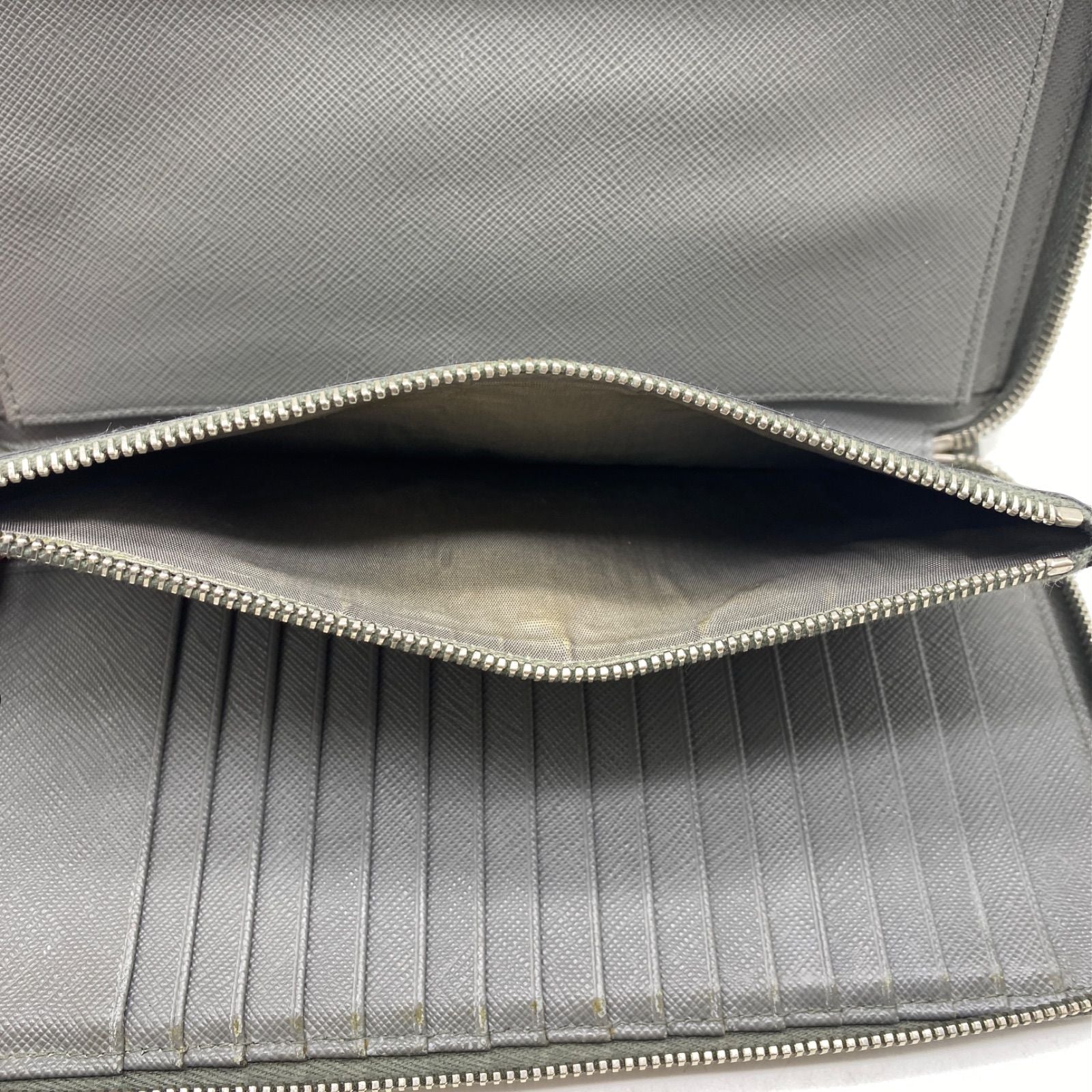Prada Organizer Wallet Bifold Saffiano — view 9