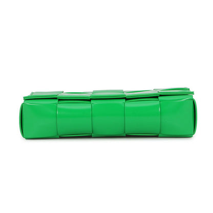 Bottega Veneta Shoulder Bag Maxi Intrecciato Cassette Green — view 3