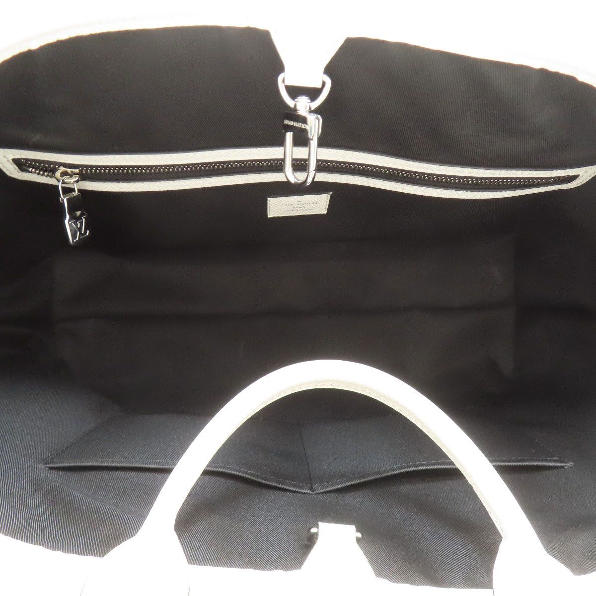 Louis Vuitton Weekend Tote NM Taigarama — view 5