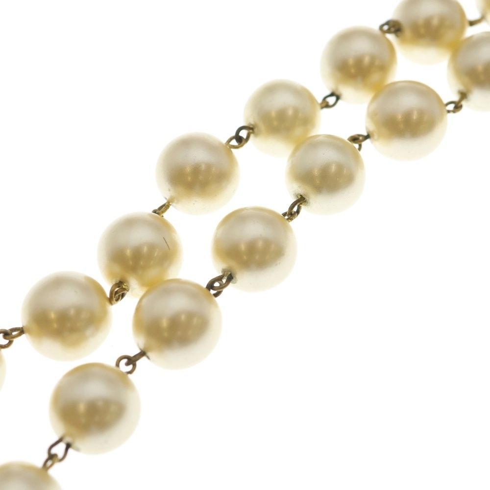 Chanel Pearl Necklace 26 Ivory Gold — view 5