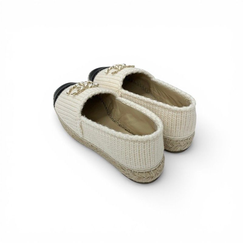 Chanel Flat Shoes Fabric Leather Ivory Black CC Logo Espadrille Chain — view 4