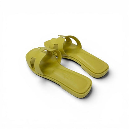 Hermes Oran Sandals Shoes Leather Yellow Flat Mules — view 4
