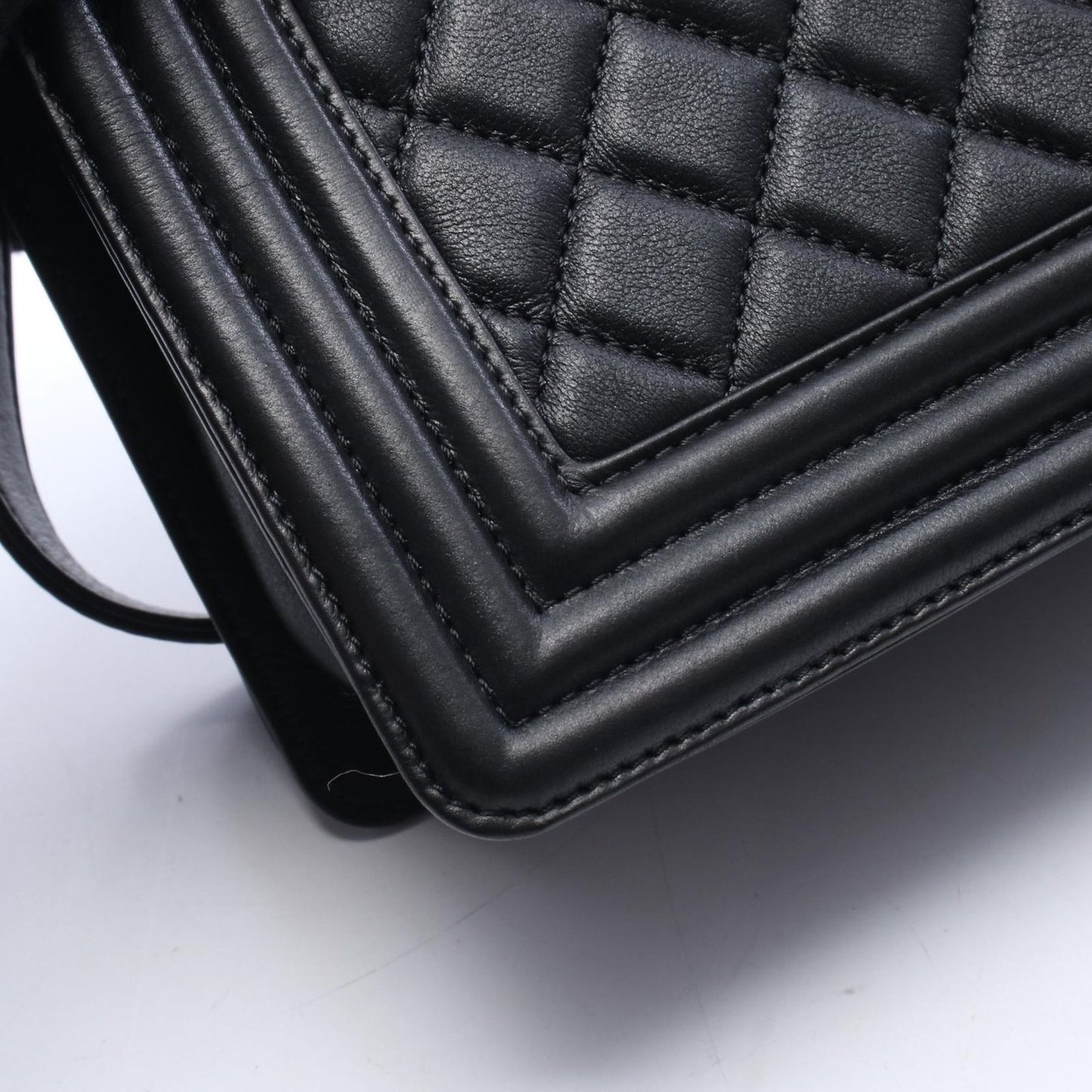 Chanel Shoulder Bag Black Leather Chain — view 6