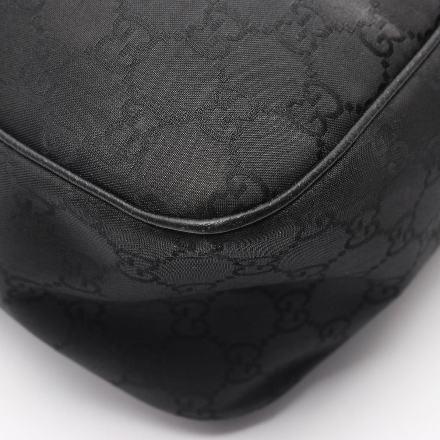 Gucci Shoulder Bag GG Nylon Black — view 5