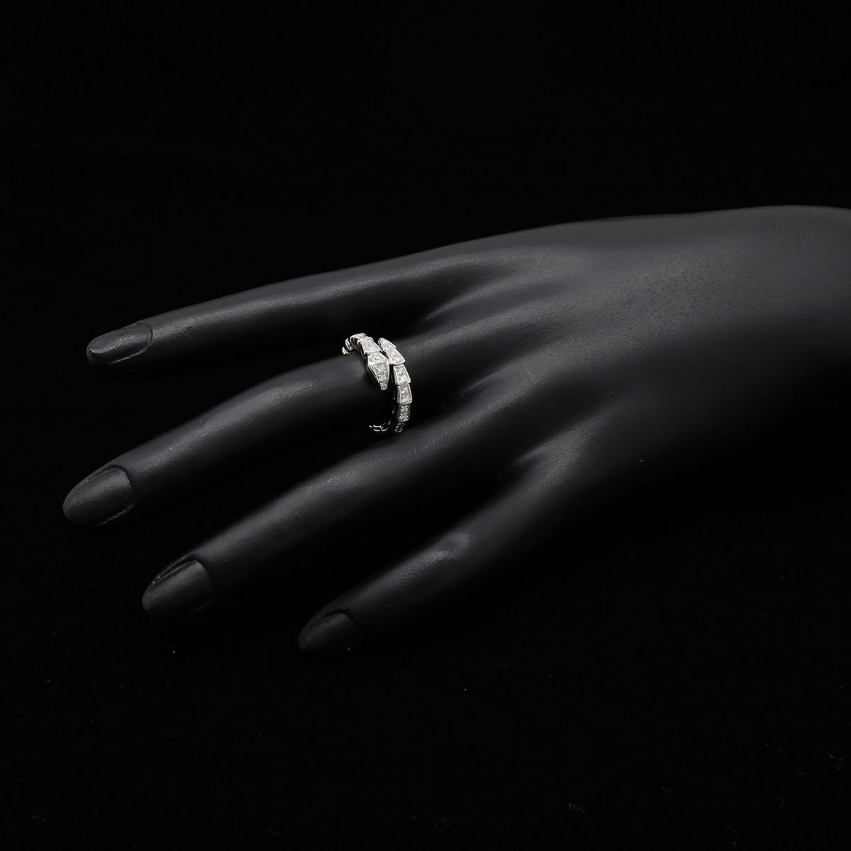 Bvlgari Serpenti Viper Ring Single Coil Pave Diamond 18k White Gold — view 6