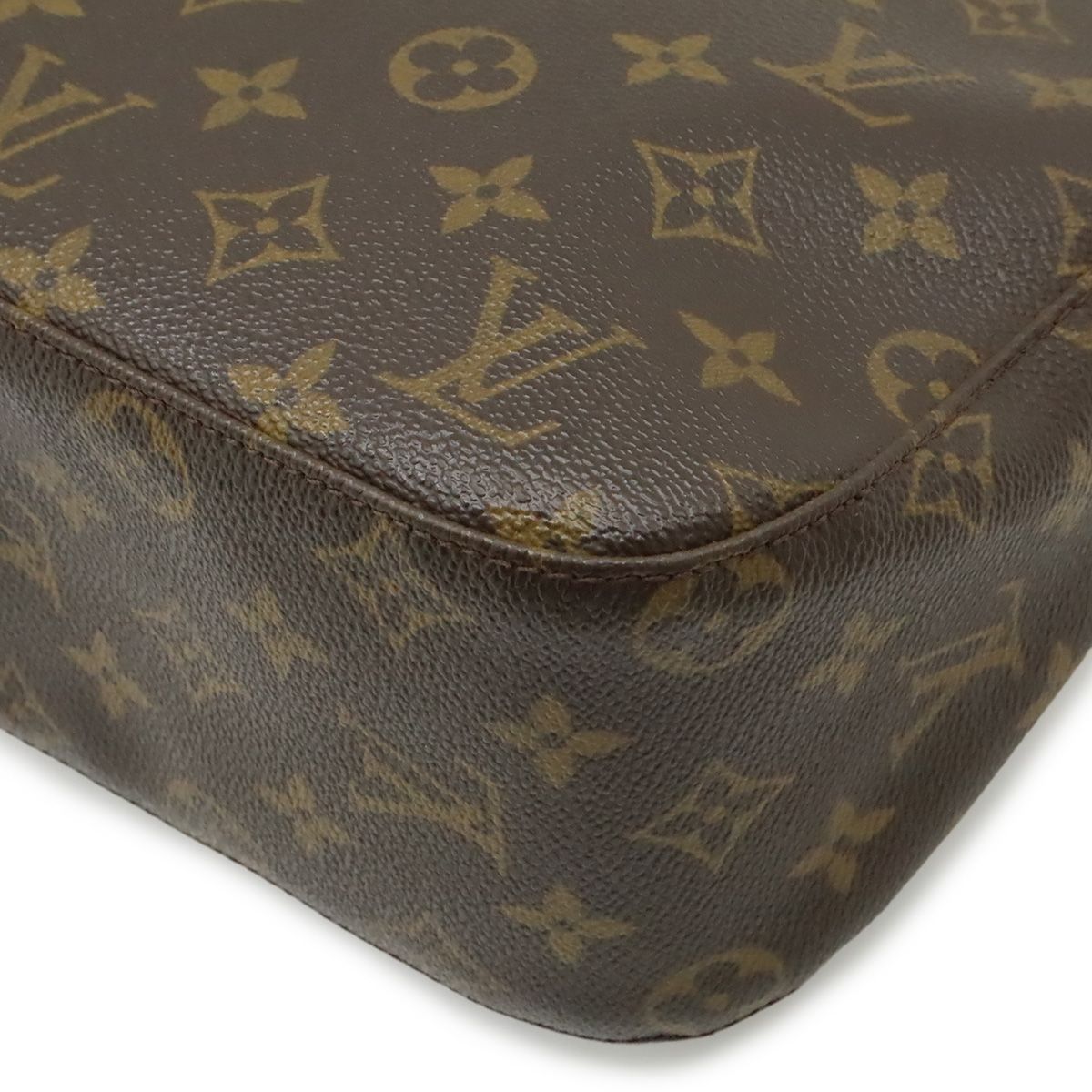 Louis Vuitton Monogram Looping MM Shoulder Bag — view 3