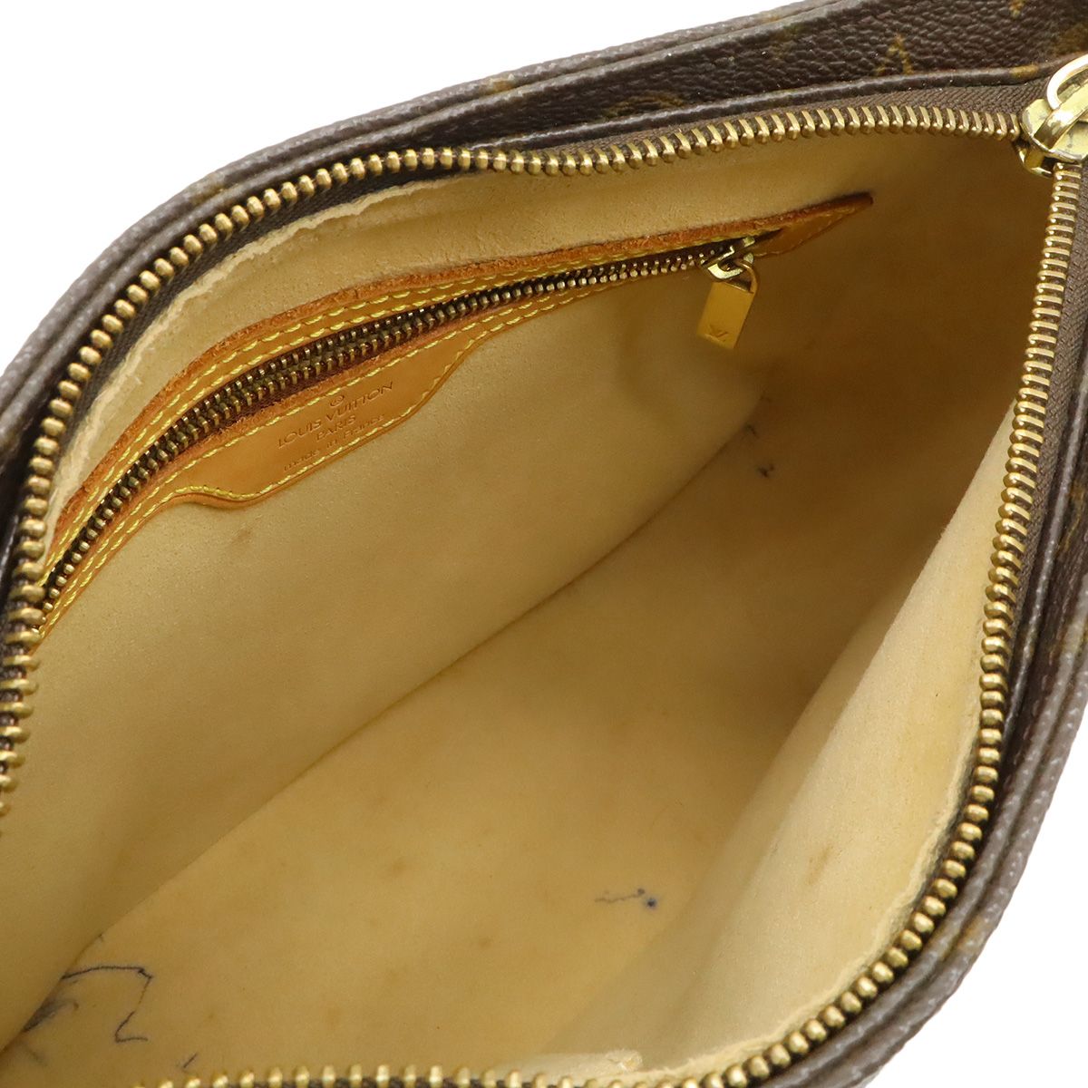 Louis Vuitton Monogram Looping MM Shoulder Bag — view 7