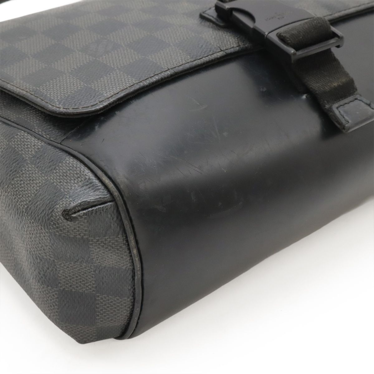 Louis Vuitton Damier Graphite Messenger PM Shoulder Bag — view 3