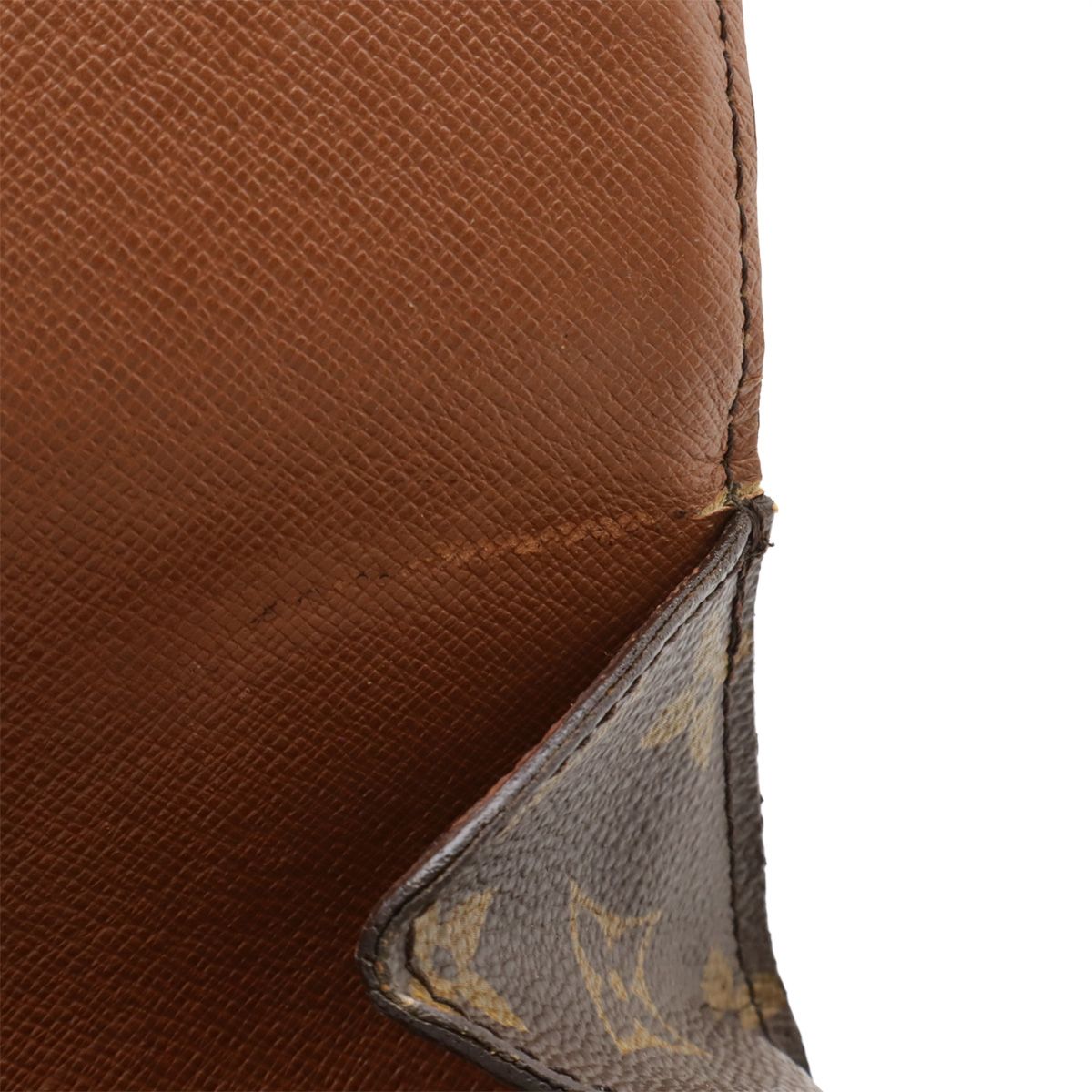 Louis Vuitton Monogram Saint Cloud 24 GM — view 8