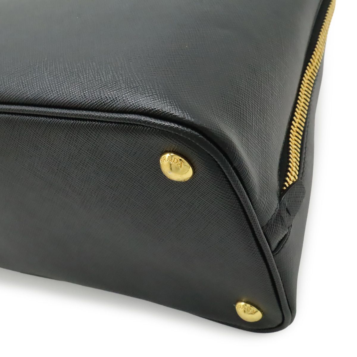 Prada Saffiano Tote Leather Nero Black Gold — view 3