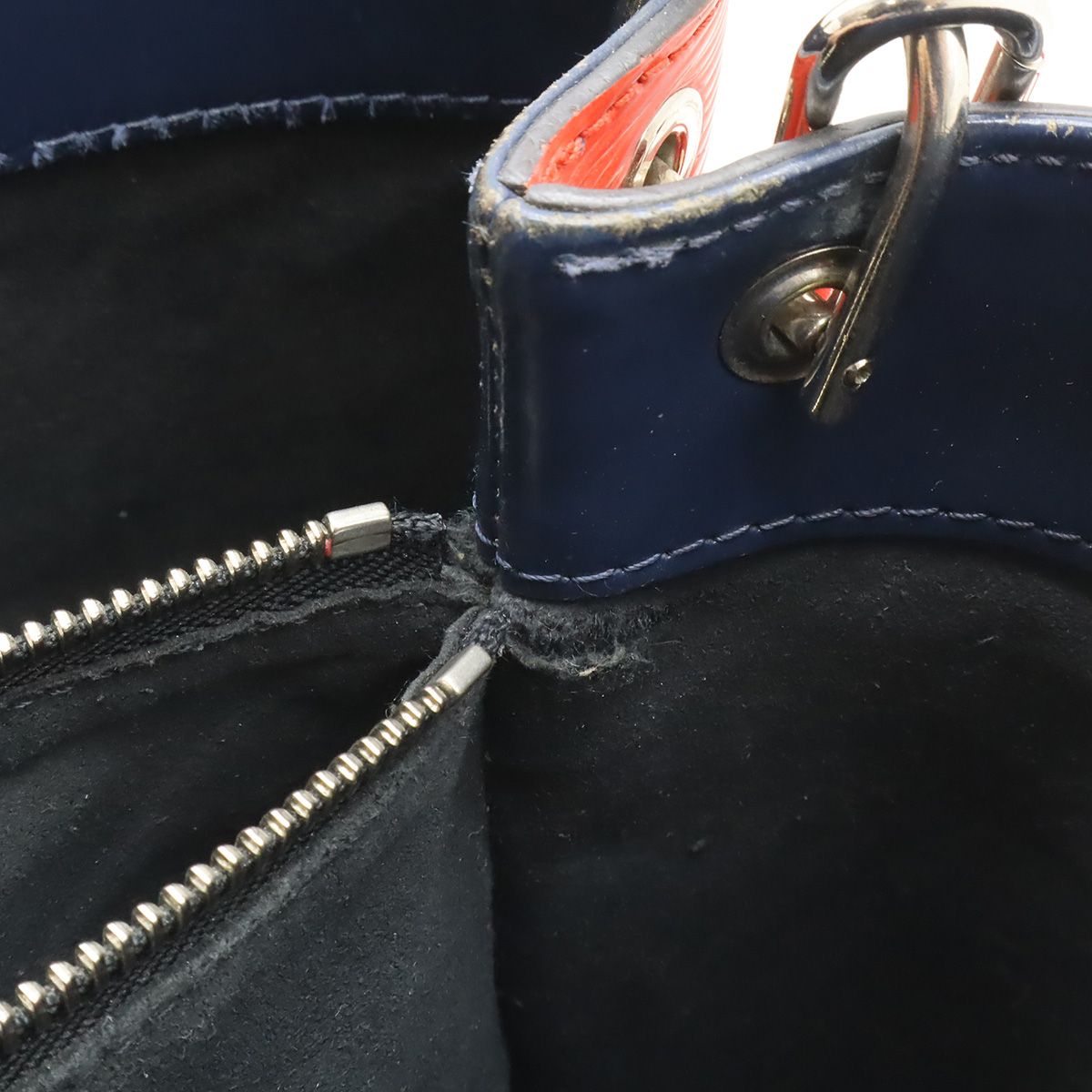 Louis Vuitton Epi Cles Veil PM 2-Way Shoulder Bag Coquelicot Silver — view 8