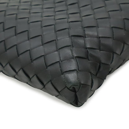 Bottega Veneta Intrecciato Shoulder Bag Crossbody Leather Black — view 3