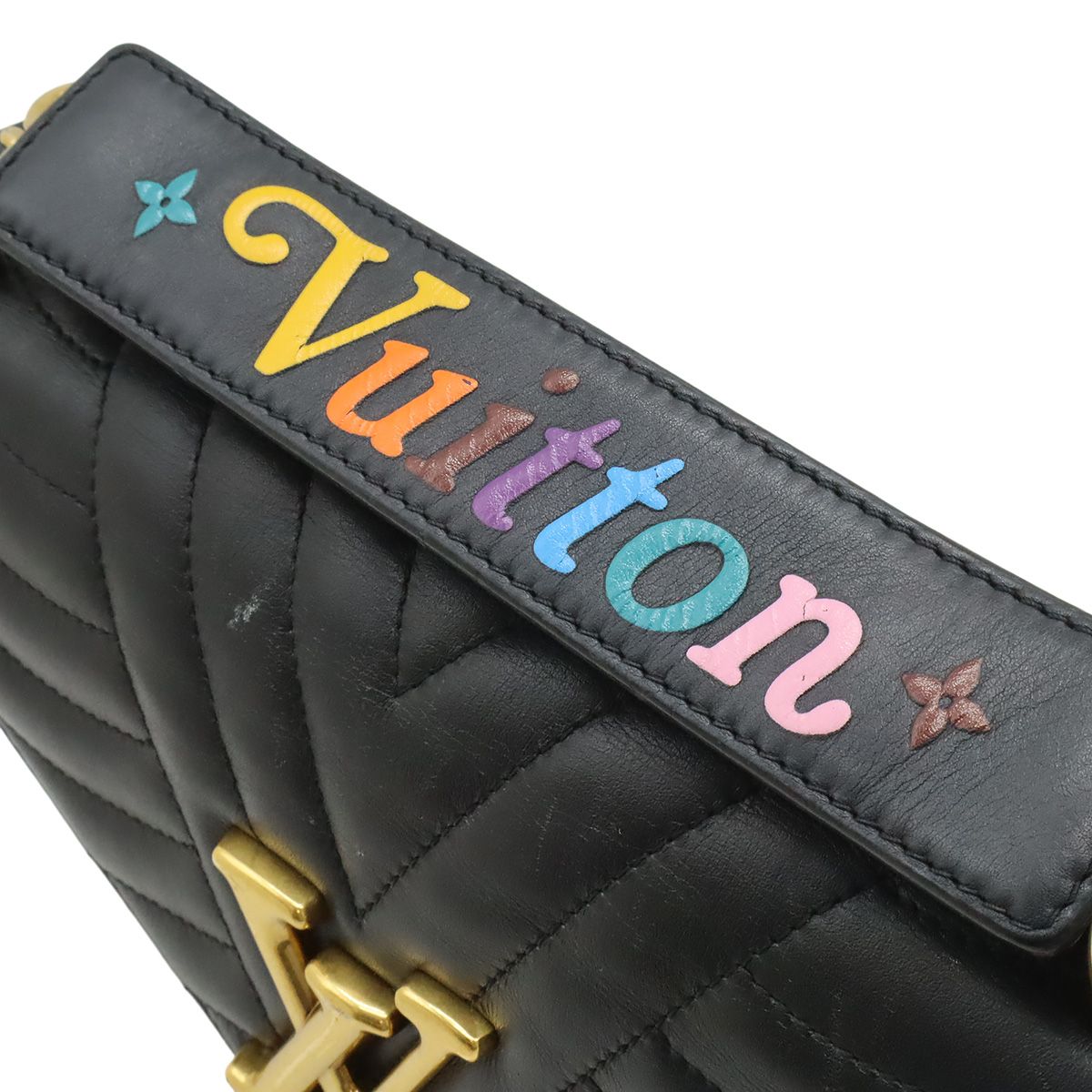 Louis Vuitton New Wave Chain MM Shoulder Bag Leather Noir Black — view 9