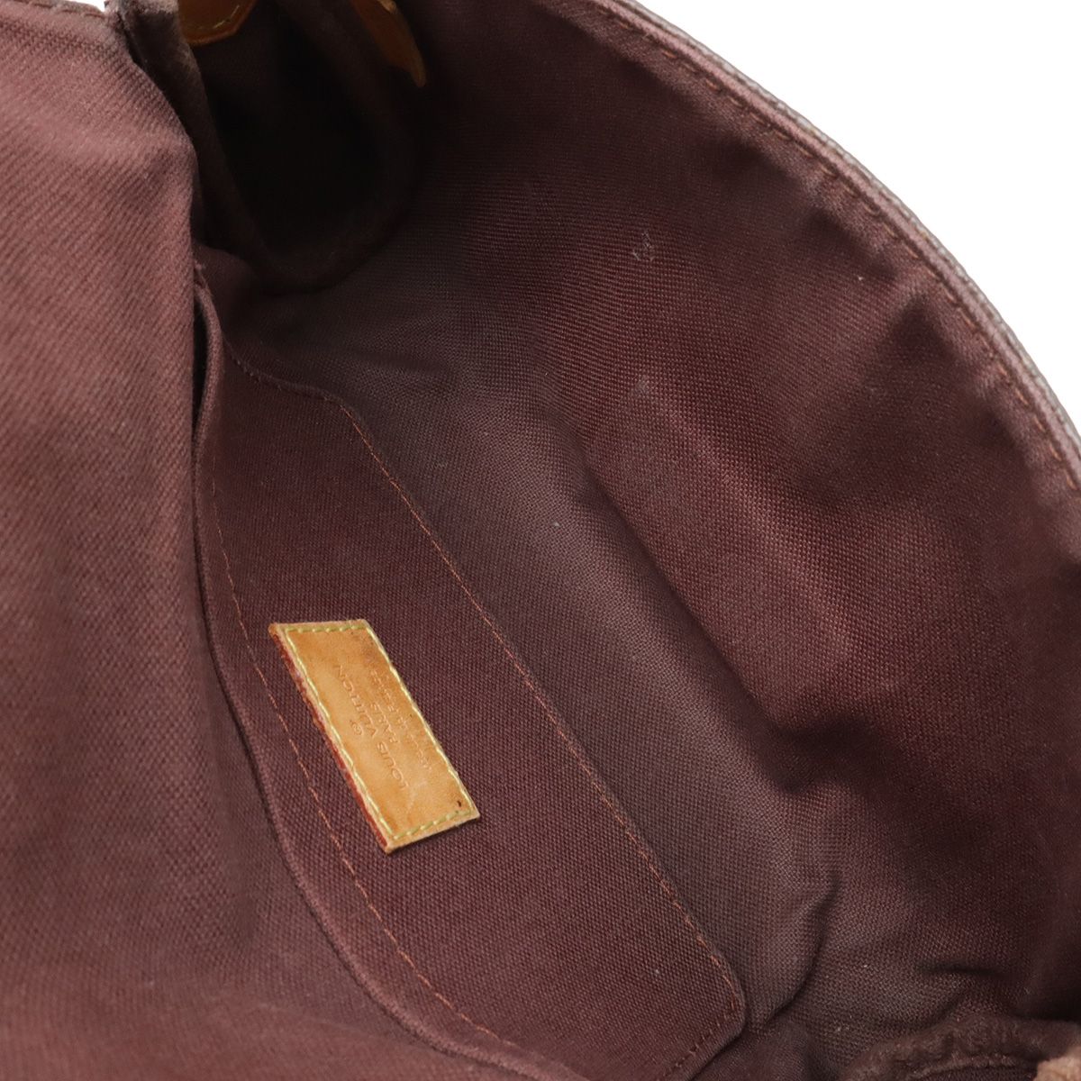 Louis Vuitton Monogram Favorite PM Shoulder Bag Crossbody 2-Way Clutch Pouch — view 7