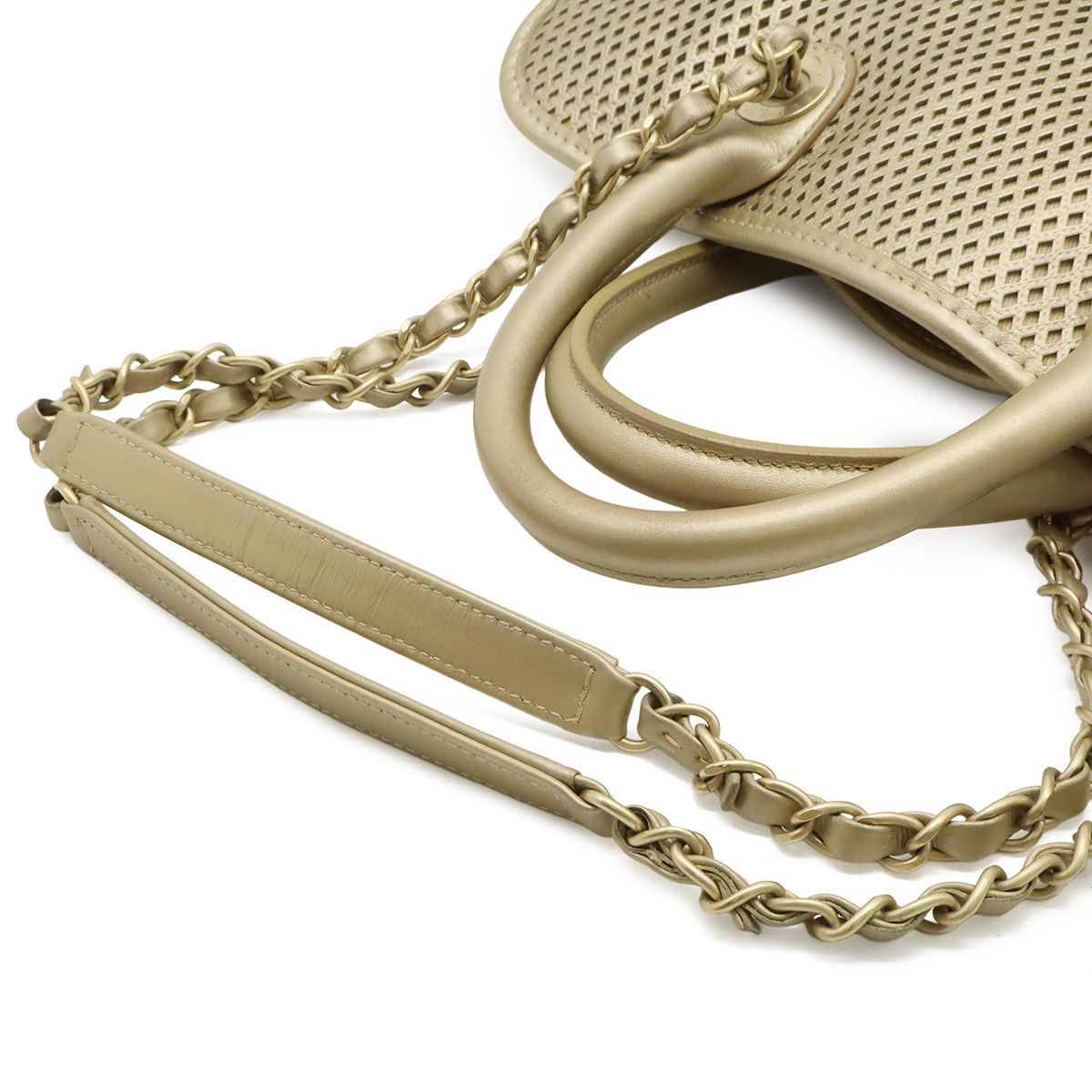 Chanel French Riviera CC Logo Mesh Perforated Tote Chain Shoulder Bag 2-Way — view 4