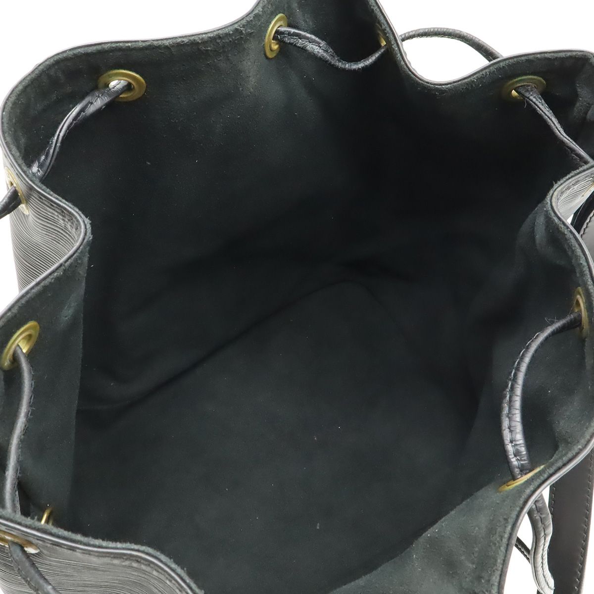 Louis Vuitton Epi Petit Noir Shoulder Bag Drawstring Black — view 5