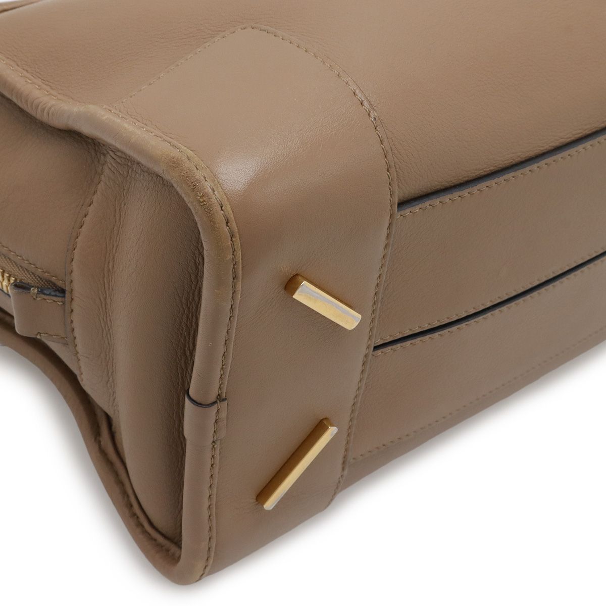 Loewe Amazona 28 Anagram Mini Boston Bag 2-Way Crossbody Leather Light Brown — view 3