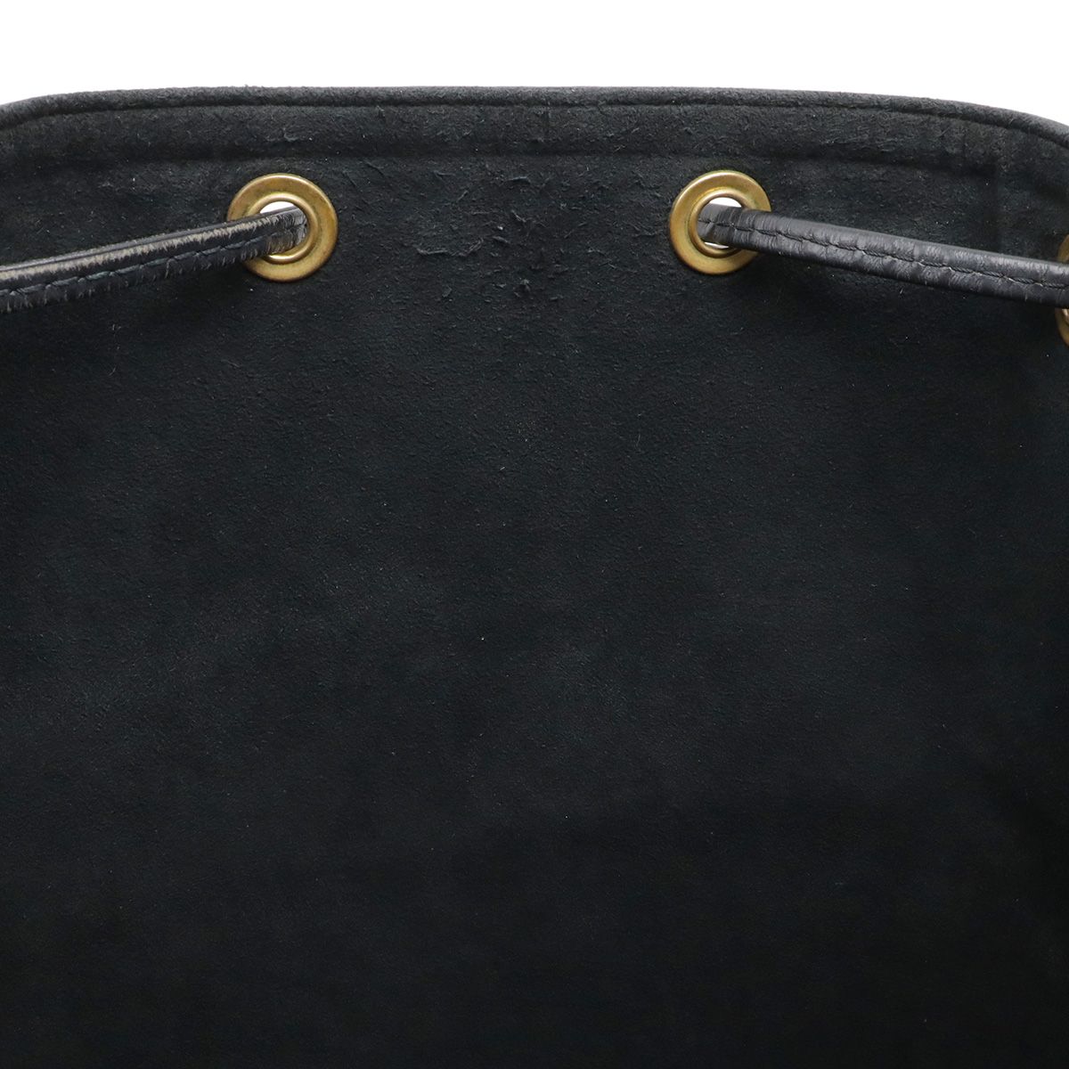Louis Vuitton Epi Noe Shoulder Bag Drawstring Noir Black Gold — view 9