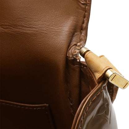 Louis Vuitton Monogram Vernis Thompson Street Shoulder Bag Blanc — view 7