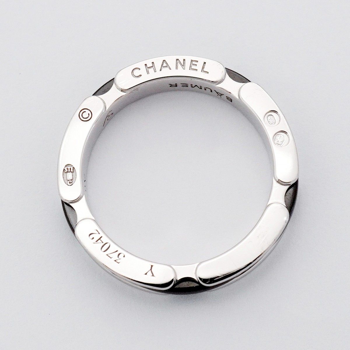 Chanel Ring Ultra Collection 18k White Gold Ceramic Black — view 4