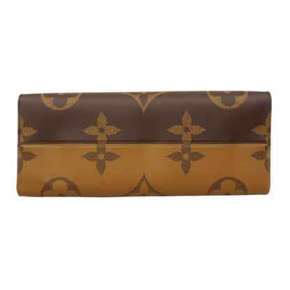 Louis Vuitton Tote Monogram Giant Reverse On The Go GM Brown 2-Way — view 3