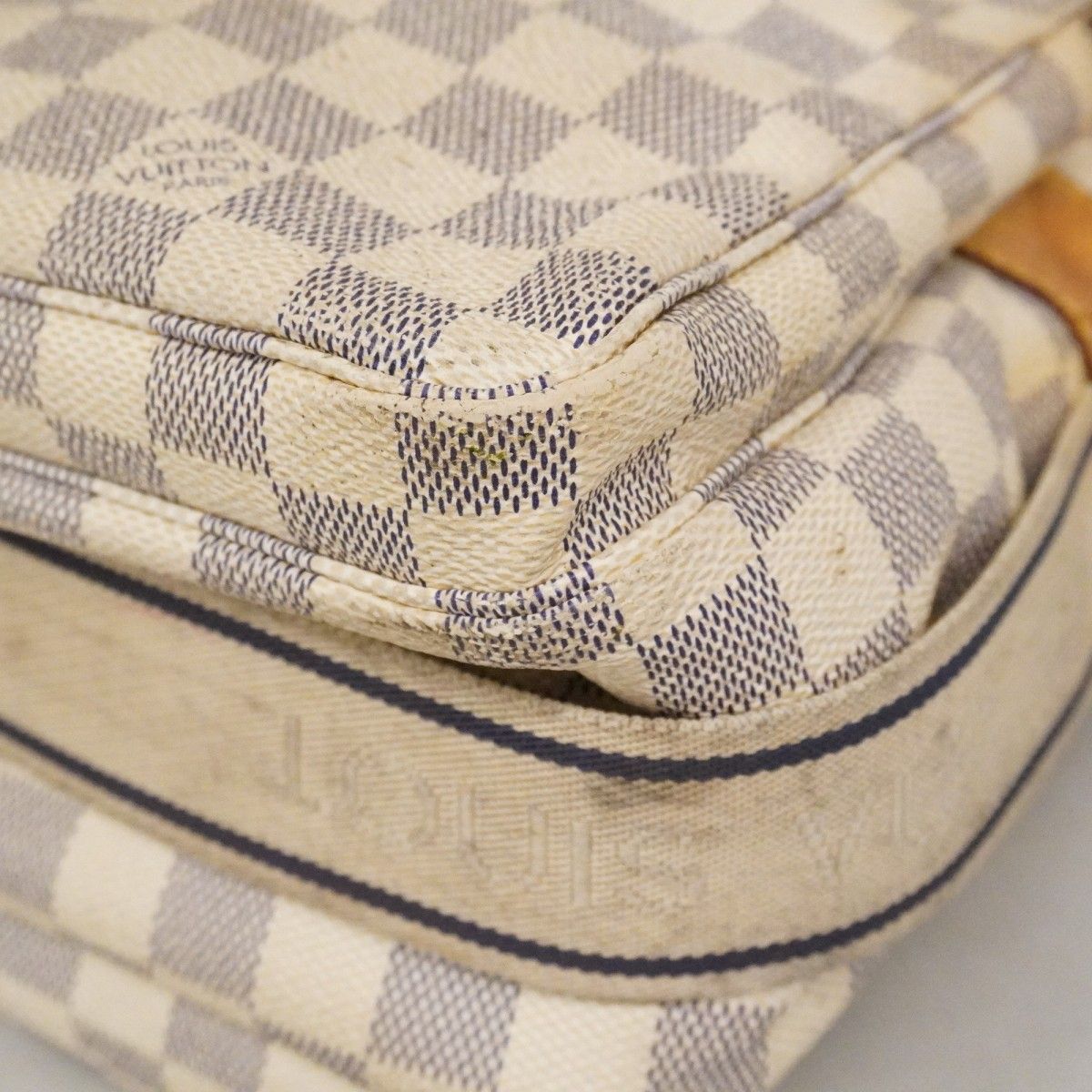 Louis Vuitton Shoulder Bag Damier Azur Naviglio White — view 8