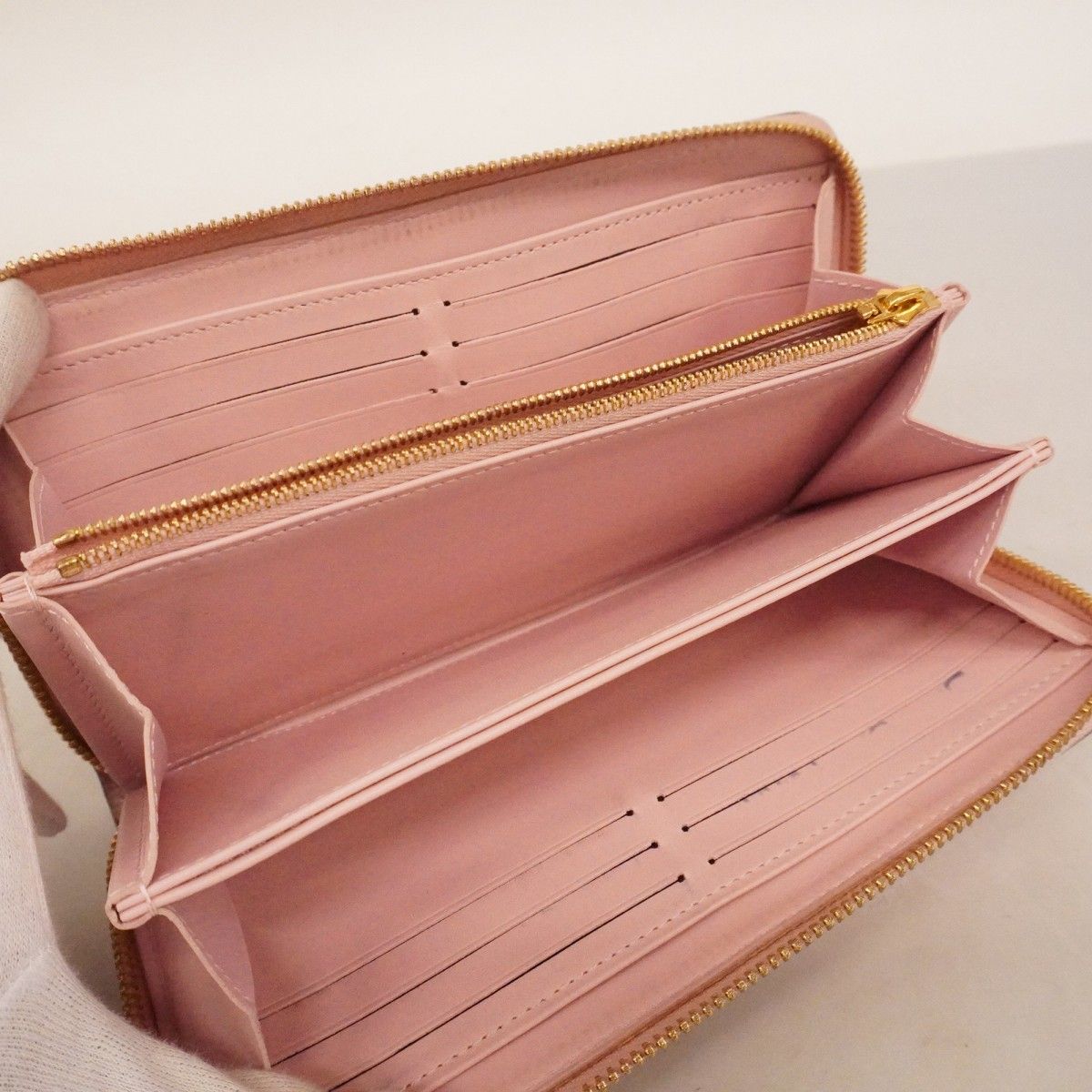Louis Vuitton Wallet Vernis Zippy Rose Velours — view 3