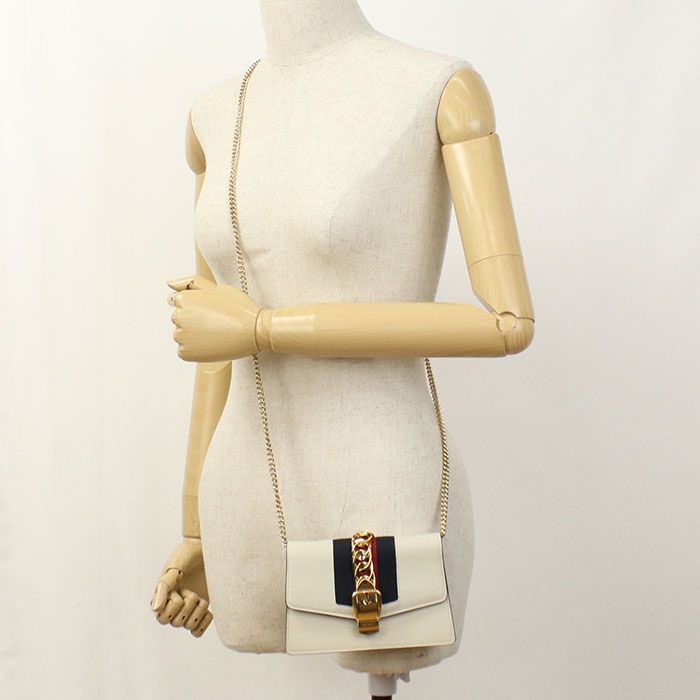 Gucci Mini Chain Shoulder Bag Sylvie Leather — view 8
