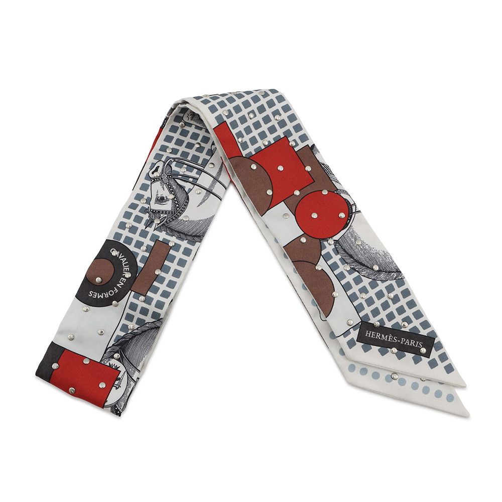 Hermes Scarf Twilly Courte Cavalier en Formes Studs