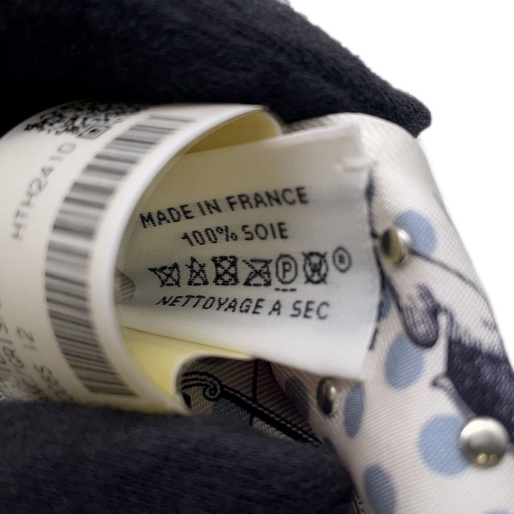 Hermes Scarf Twilly Courte Cavalier en Formes Studs — view 7