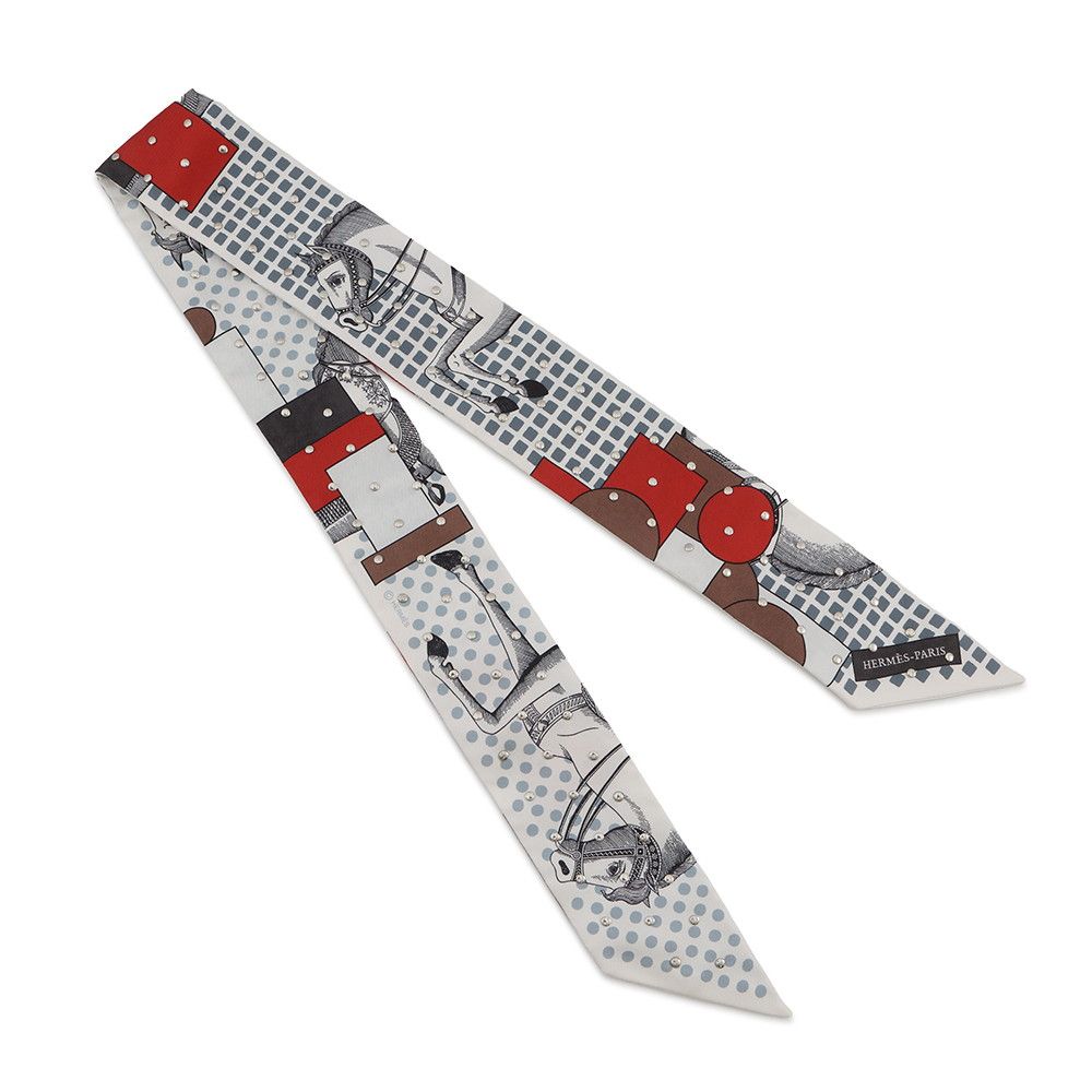 Hermes Scarf Twilly Courte Cavalier en Formes Studs — view 3