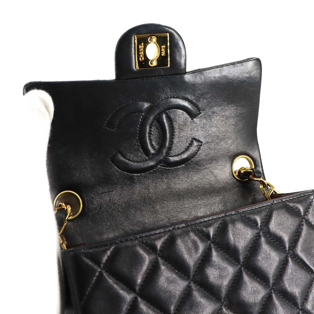 Chanel Mini Quilted Chain Shoulder Bag Lambskin Black Gold Vintage — view 7