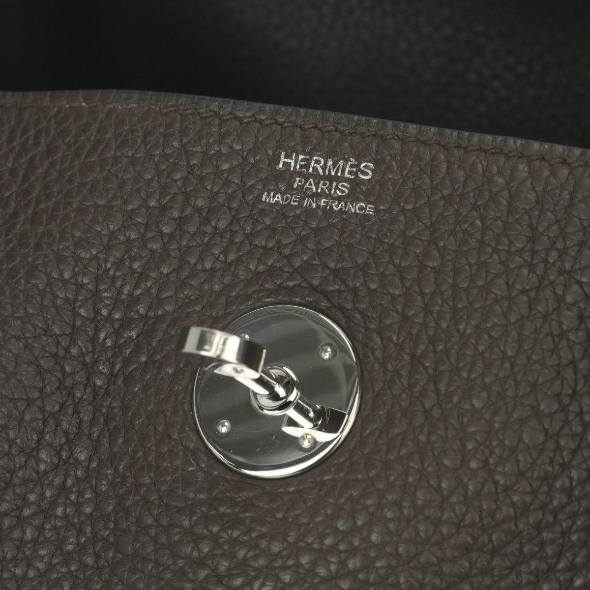 Hermes Lindy 30 Tote Shoulder Bag Taurillon Clemence Havane Chocolate Brown — view 7