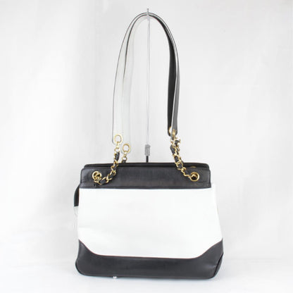 Chanel Bicolor Chain Shoulder Bag Leather White — view 2