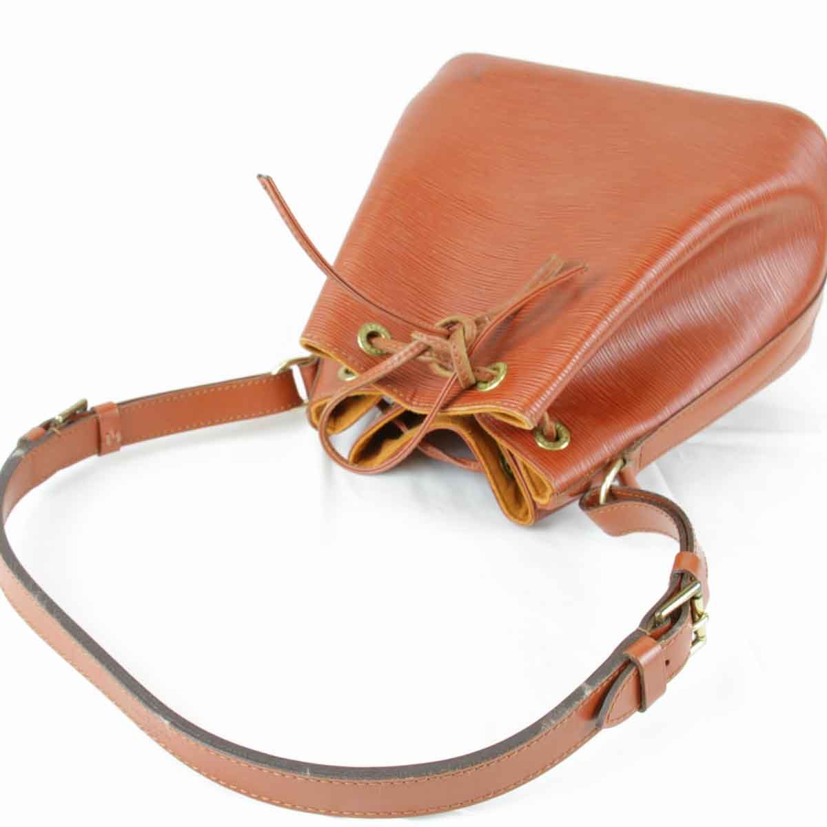 Louis Vuitton Noe Shoulder Bag Epi Leather Brown — view 6
