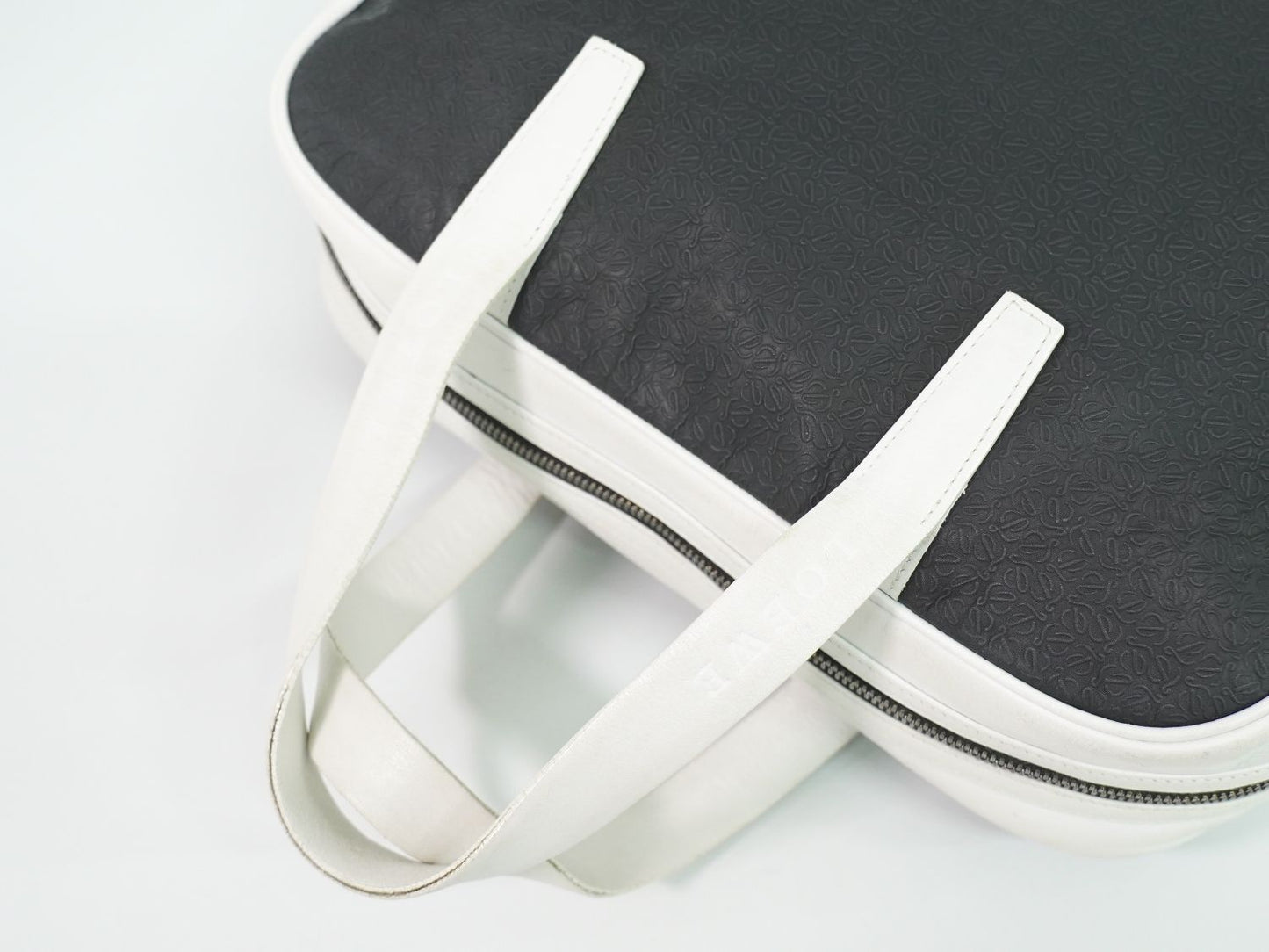 Loewe Repeat Anagram Handbag Leather Black Bag — view 4