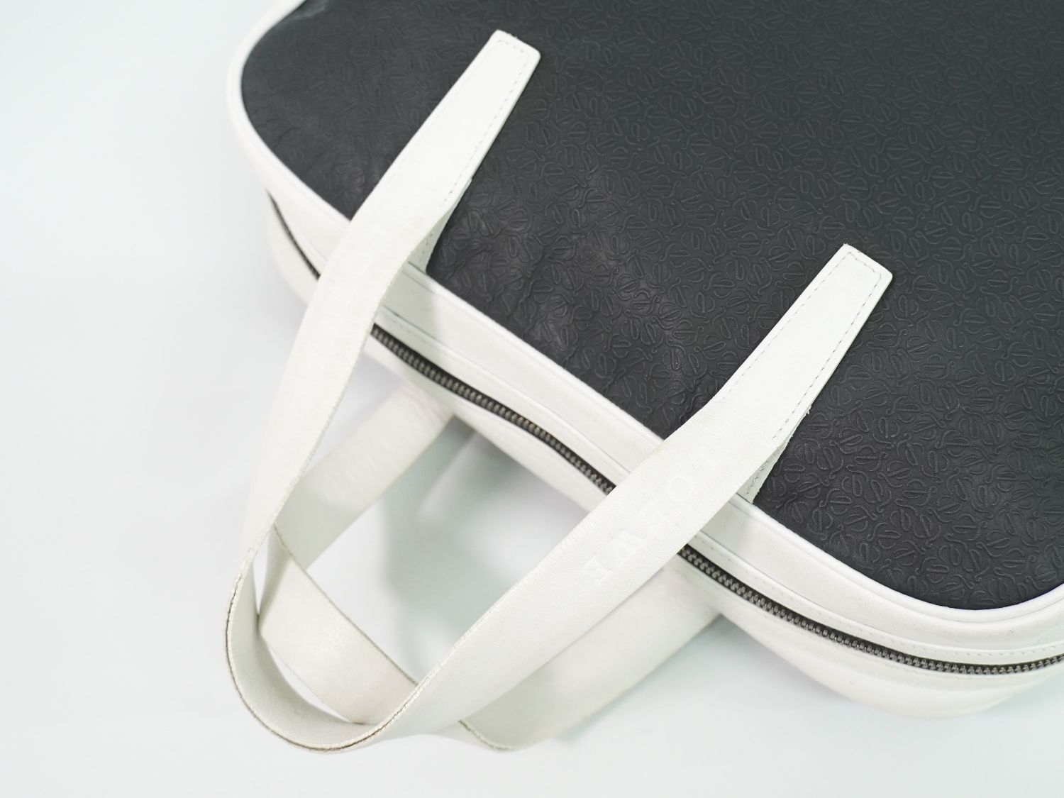 Loewe Repeat Anagram Handbag Leather Black Bag — view 4