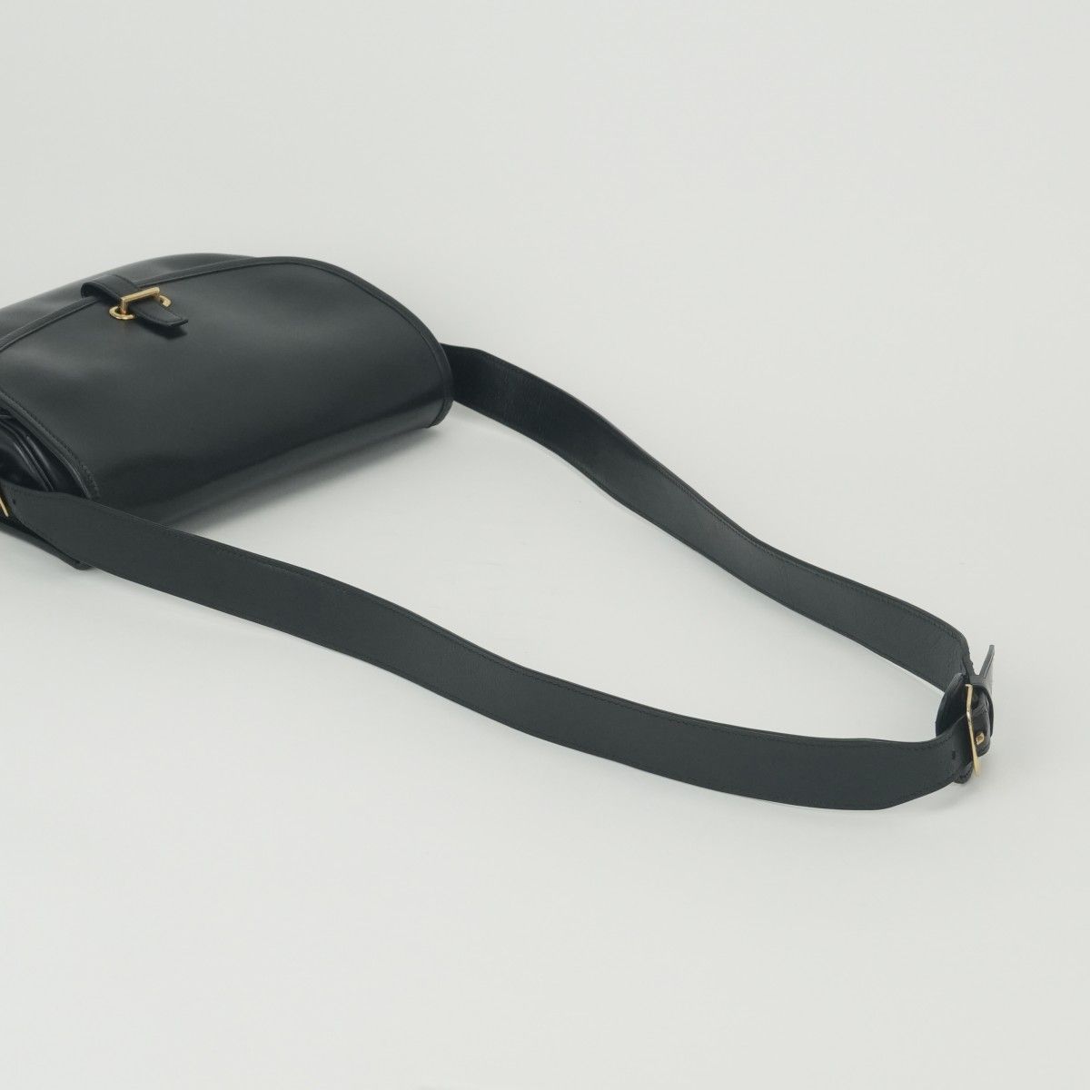 Hermes Bardo Golf Shoulder Bag Box Calf Noir Black Gold — view 4
