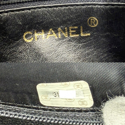 Chanel Shoulder Bag Quilted Chain Pochette Turnlock CC Logo Bag Caviar Leather — view 5