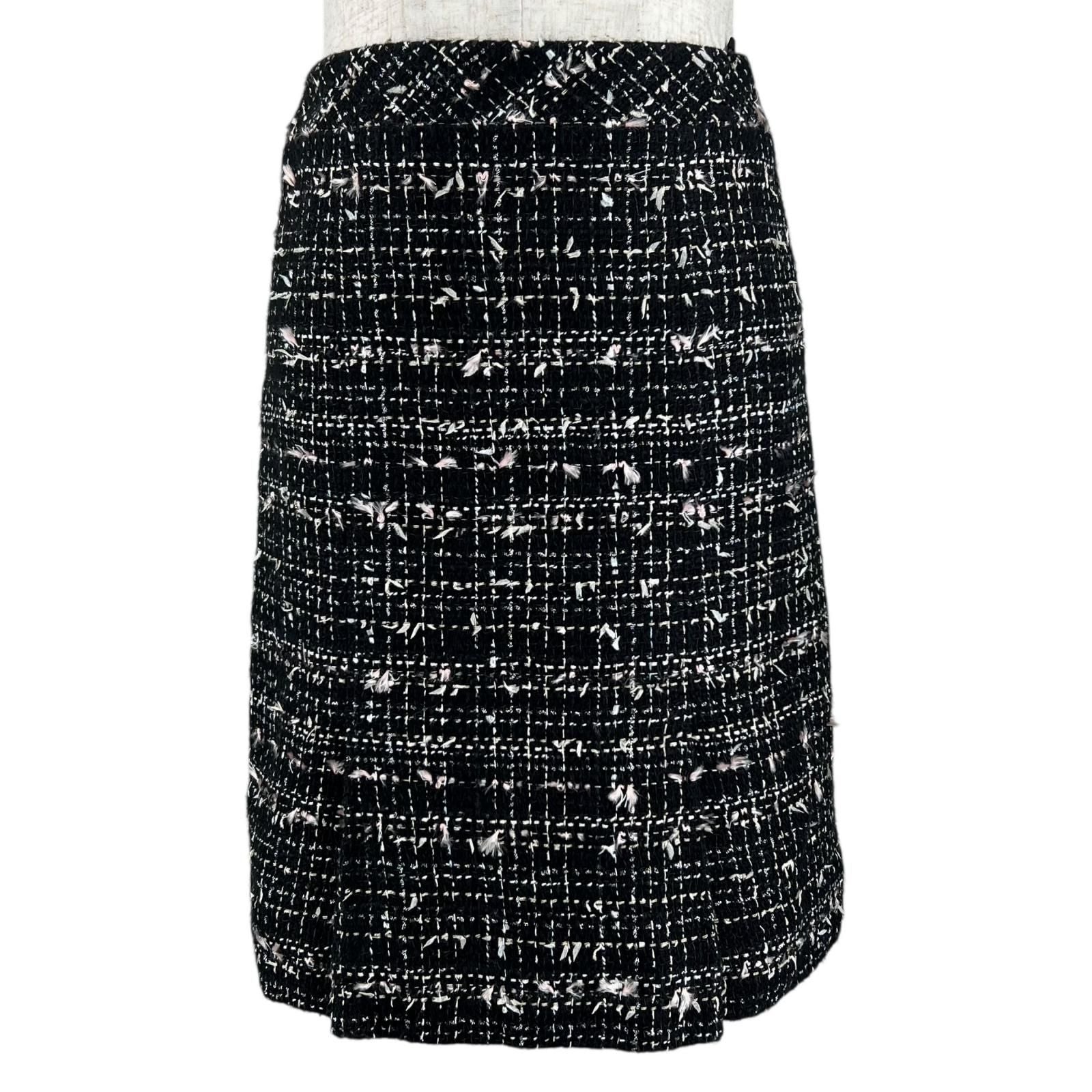 Chanel Vintage 05c CC Logo Box Pleats Tweed Skirt Black 34