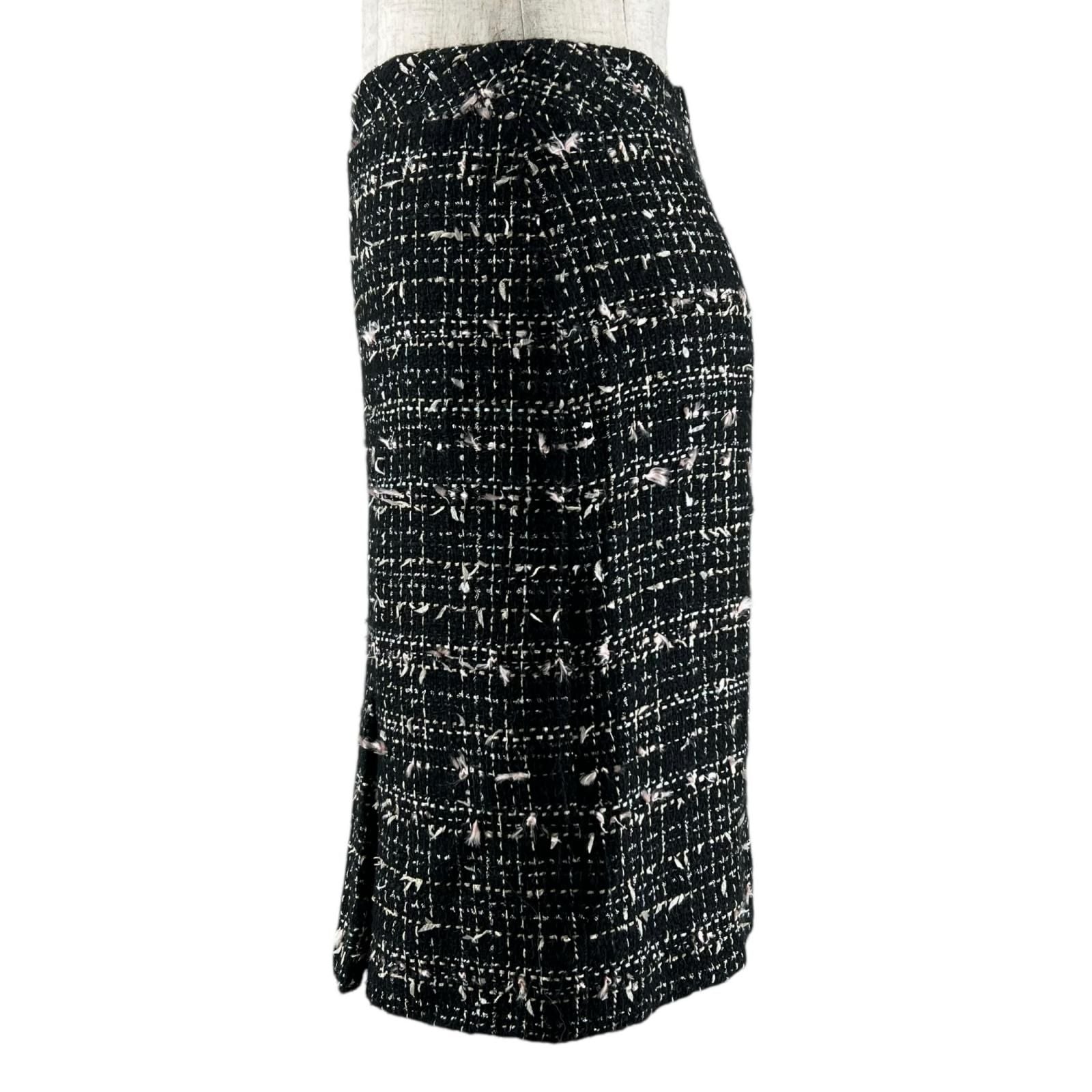 Chanel Vintage 05c CC Logo Box Pleats Tweed Skirt Black 34 — view 2