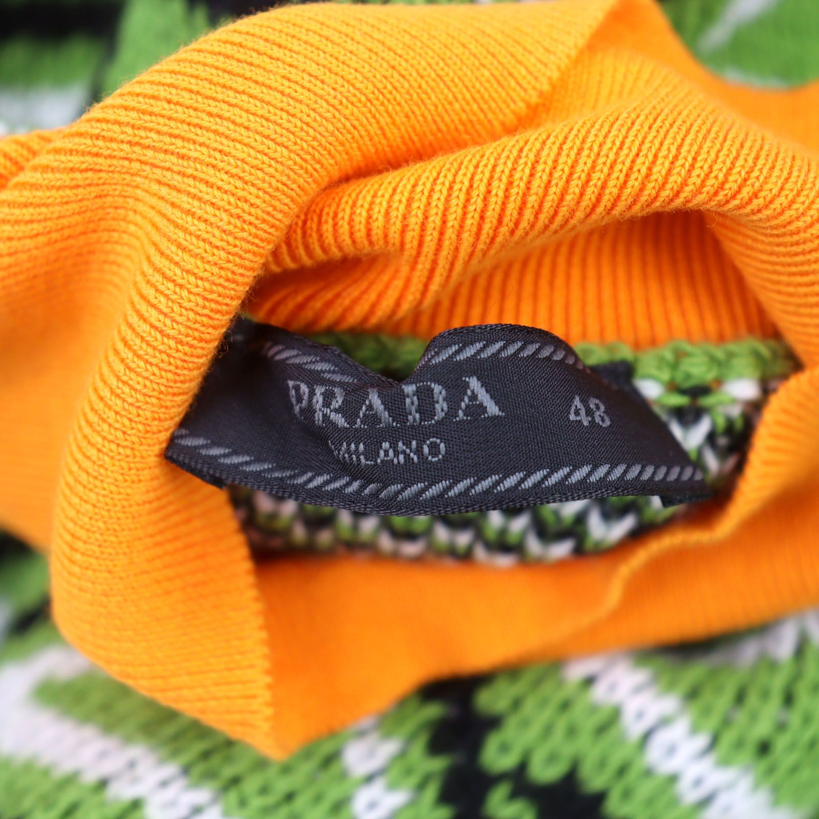 Prada Virgin Wool Cashmere 29% Logo Embroidery High Neck Knit Sweater Green — view 6
