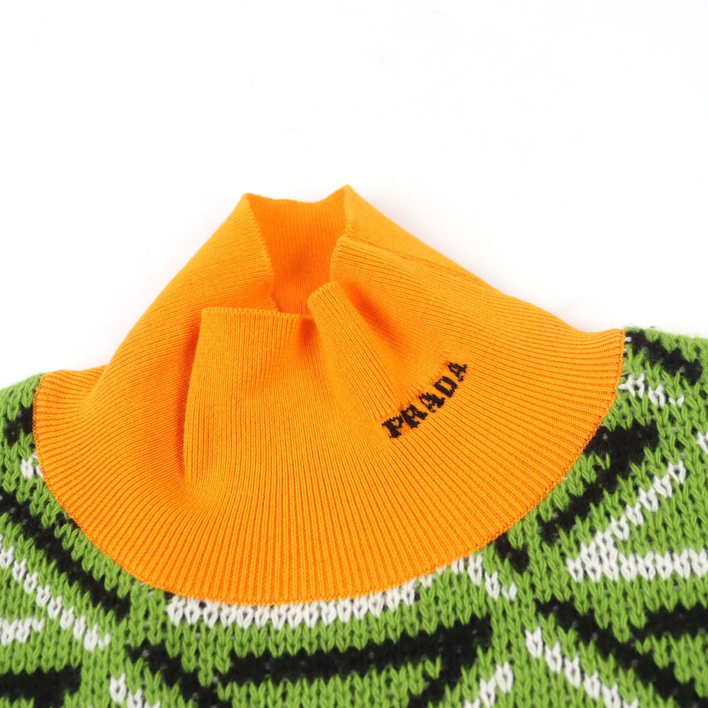 Prada Virgin Wool Cashmere 29% Logo Embroidery High Neck Knit Sweater Green — view 4